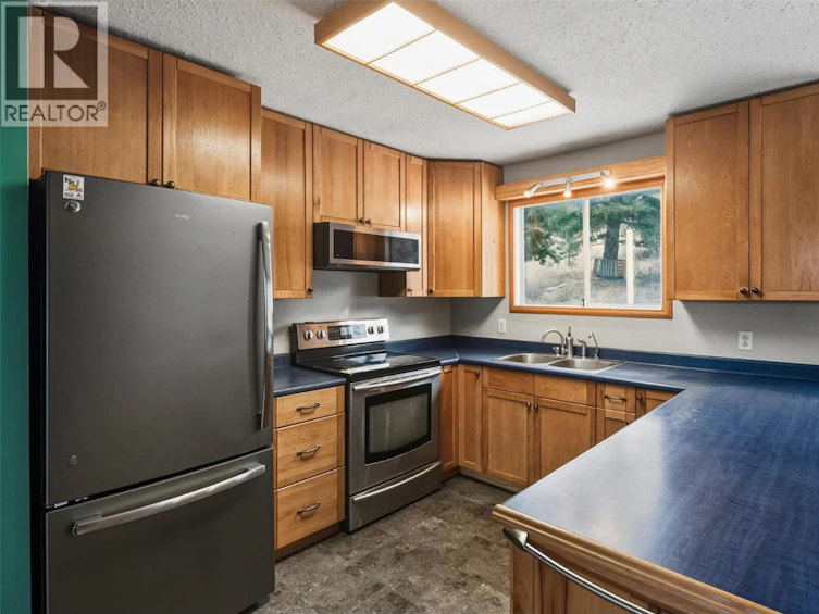1414 Kelly Road, Bridesville, BC, V0H 1B0 - 13