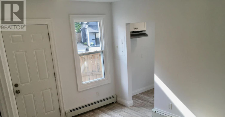 REAR-163 Welland Avenue, St. Catharines, ON, L2R 2N9 - 16