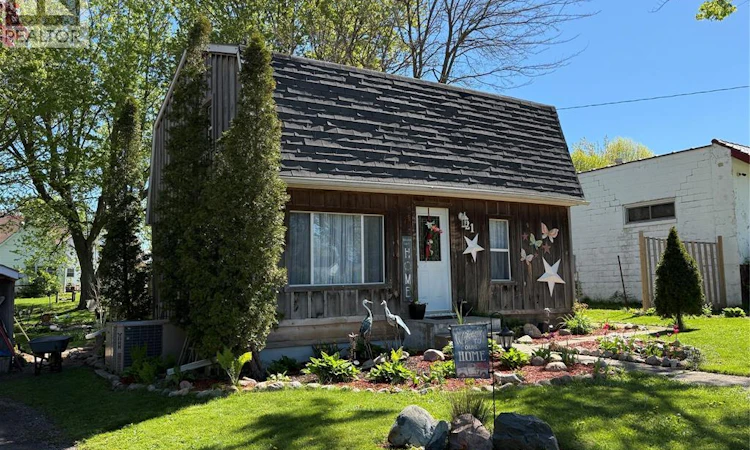 21 Albert Avenue
