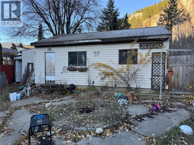 1042 Vine Street - 2