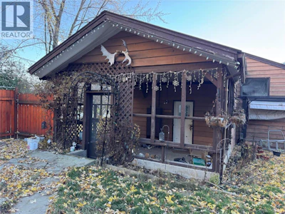 1042 Vine Street - 3