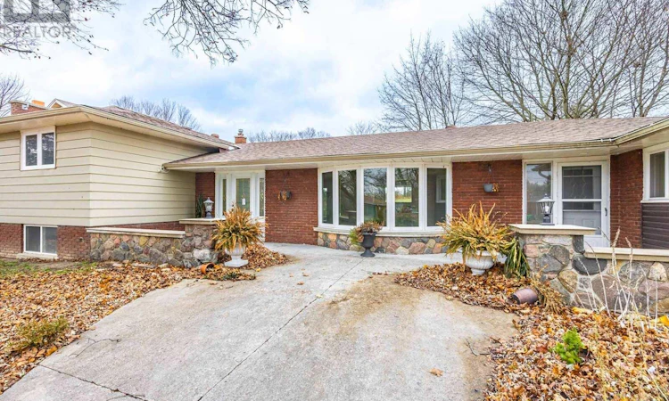 41 Hamilton Drive