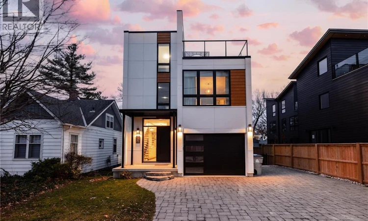26 Huron Street