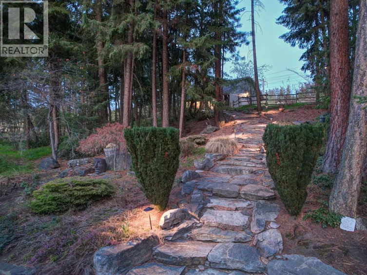 2957 Harvard Road, Kelowna, BC, V1W 4C2 - 41