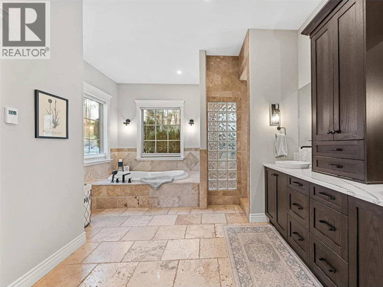 2957 Harvard Road, Kelowna, BC, V1W 4C2 - 31