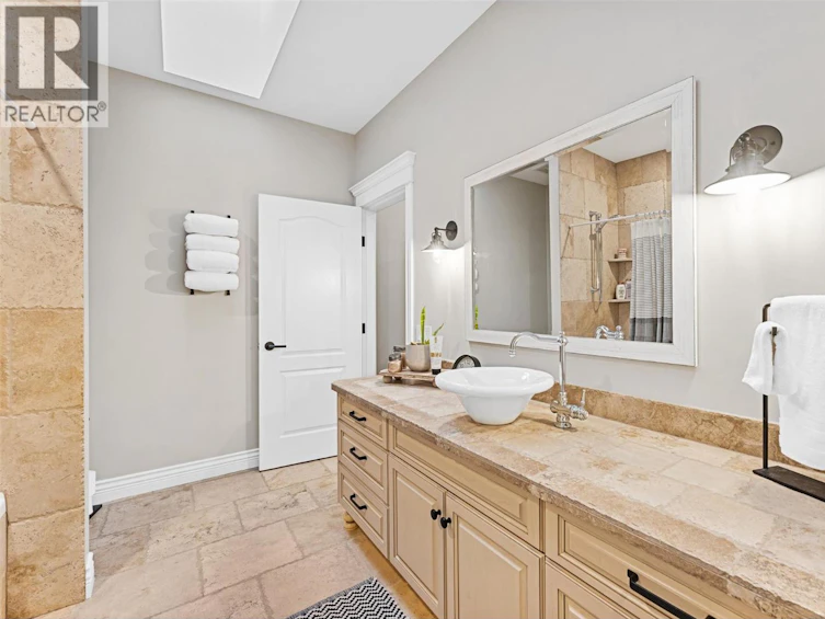 2957 Harvard Road, Kelowna, BC, V1W 4C2 - 38