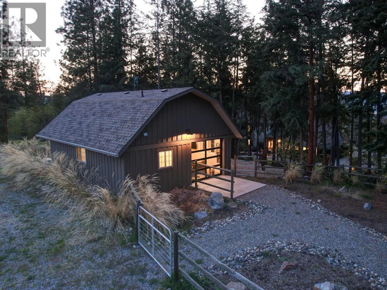 2957 Harvard Road, Kelowna, BC, V1W 4C2 - 42