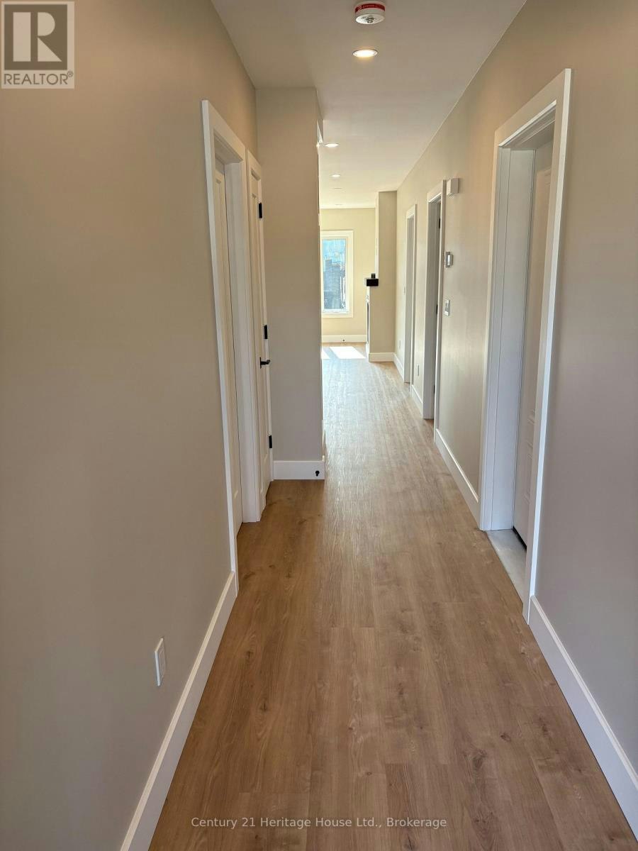 323 Arthur Street, Wellington North, ON, N0G 2L3 - 11