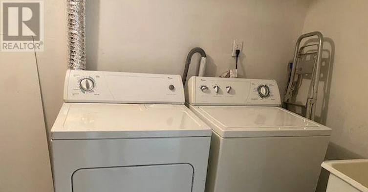BASEMENT-162 Donald Avenue, Toronto, ON, M6M 1K4 - 10