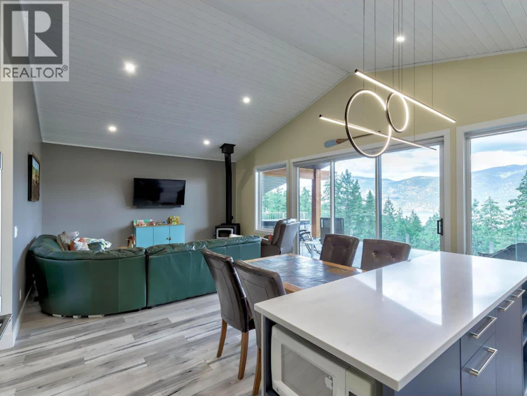 4555 Ottley Road, Lake Country, BC, V4K 1N1 - 16