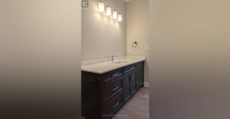 329 Arthur Street, Wellington North, ON, N0G 2L3 - 6