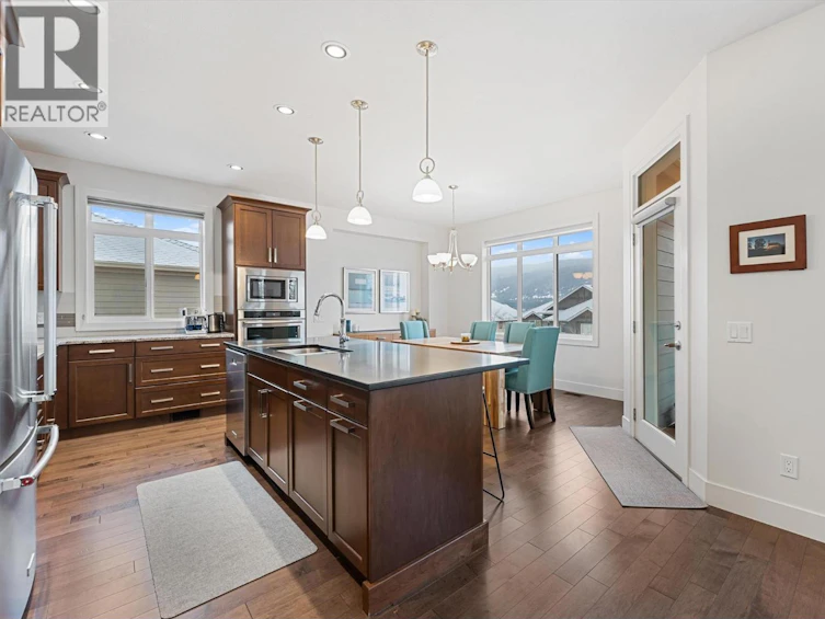 13080 Gibbons Drive, Lake Country, BC, V4V 2S4 - 9