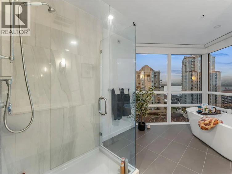 1001-1151 Sunset Drive, Kelowna, BC, V1Y 0G2 - 23