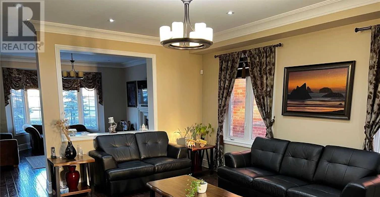 17 Gosling Street, Brampton, ON, L6Y 0T7 - 3