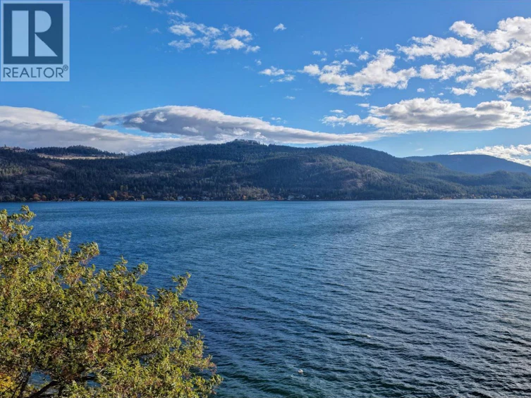 8826 Adventure Bay Road, Vernon, BC, V1H 1E1 - 9