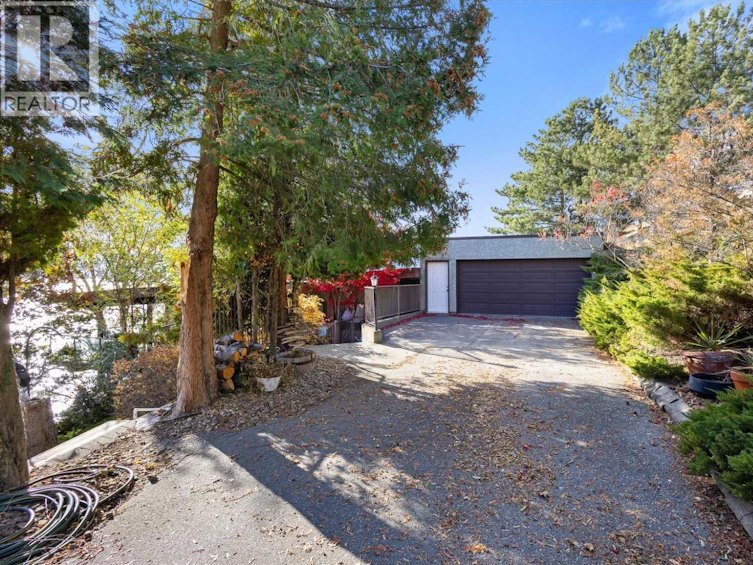 8822 Adventure Bay Road, Vernon, BC, V1H 1E1 - 11