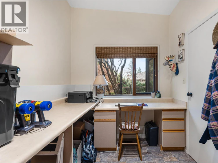 8822 Adventure Bay Road, Vernon, BC, V1H 1E1 - 57
