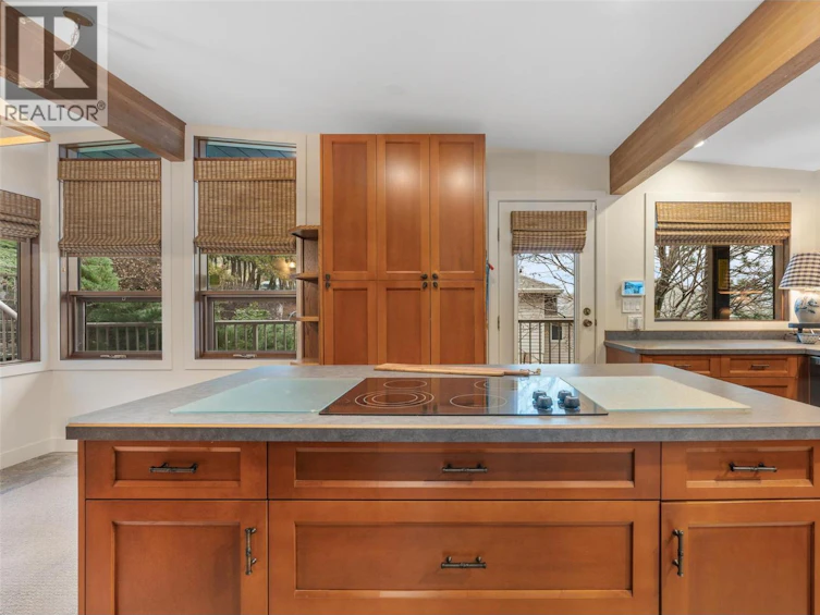 8822 Adventure Bay Road, Vernon, BC, V1H 1E1 - 37