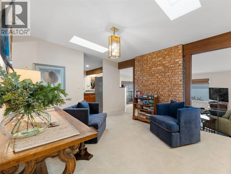 8822 Adventure Bay Road, Vernon, BC, V1H 1E1 - 32