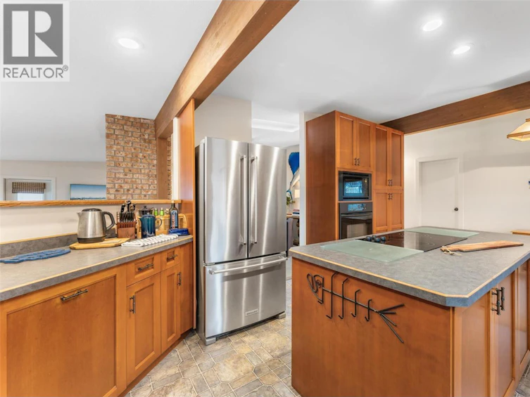 8822 Adventure Bay Road, Vernon, BC, V1H 1E1 - 39