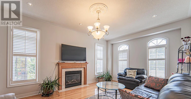ROOM 4-5420 Valleyhigh Drive, Burlington, ON, L7L 6Z4 - 16