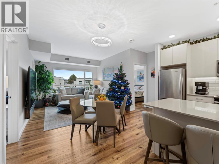 300-722 Valley Road, Kelowna, BC, V1V 0E2 - 4