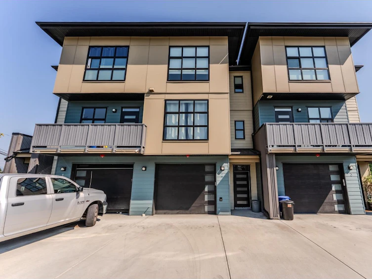 2-46376 Yale Road, Chilliwack, BC, V2P 2R2