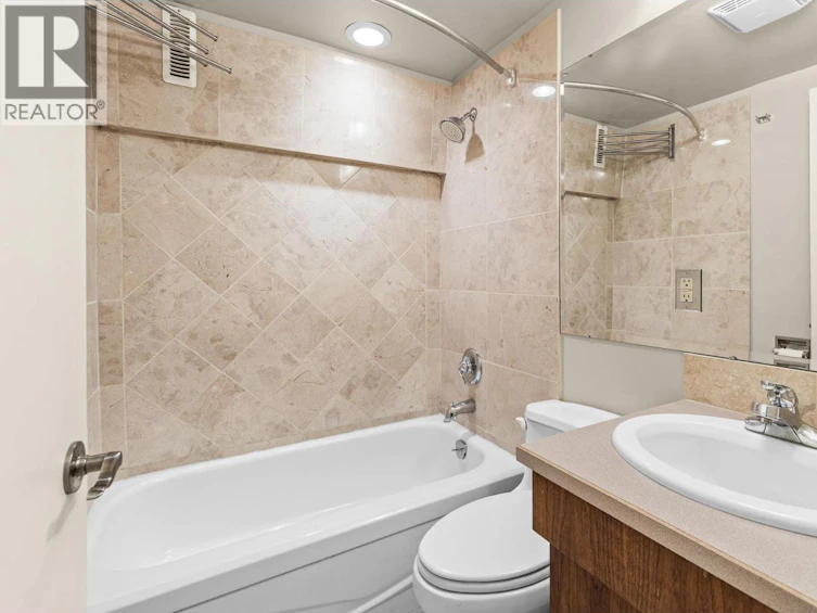 930 Fairway Crescent, Kelowna, BC, V1Y 4S7 - 39