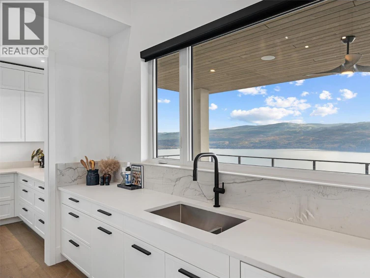 1363 Vineyard Drive, West Kelowna, BC, V4T 0E9 - 22