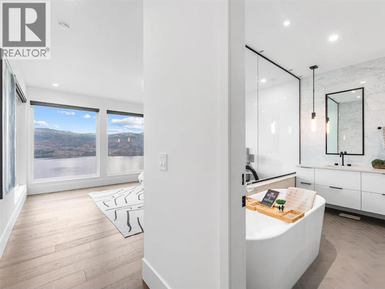 1363 Vineyard Drive, West Kelowna, BC, V4T 0E9 - 33