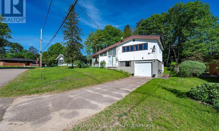 3 Newton Crescent