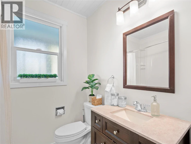 433 Young Street, Penticton, BC, V2A 5S9 - 15