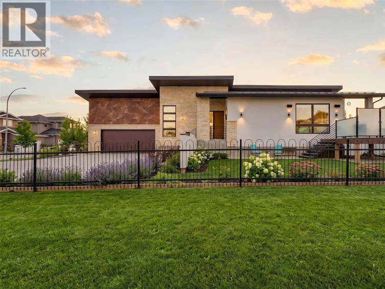 8267 Wascana Gardens Point, Regina, SK, S4V 1G8