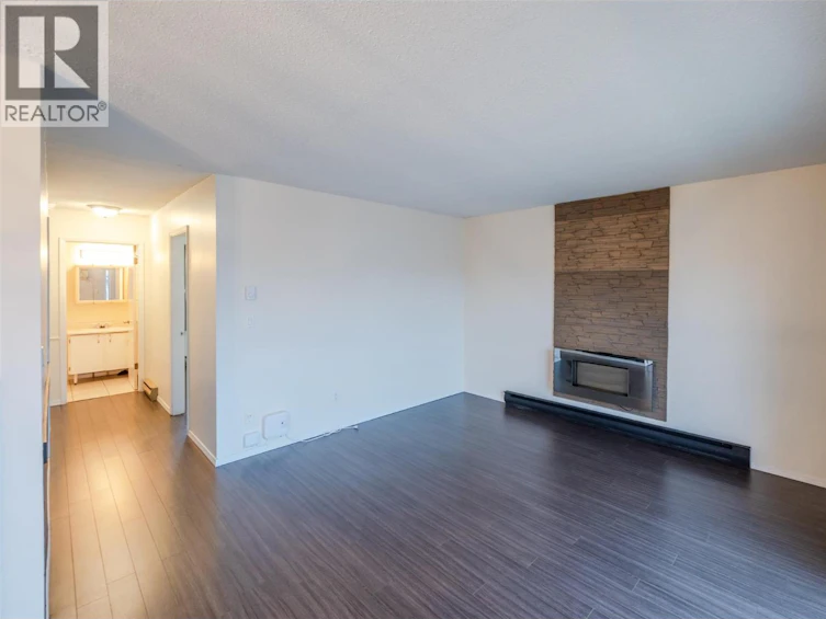 204-198 Roy Avenue, Penticton, BC, V2A 3M9 - 8