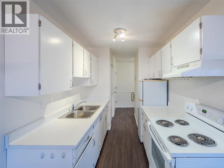 204-198 Roy Avenue, Penticton, BC, V2A 3M9 - 13