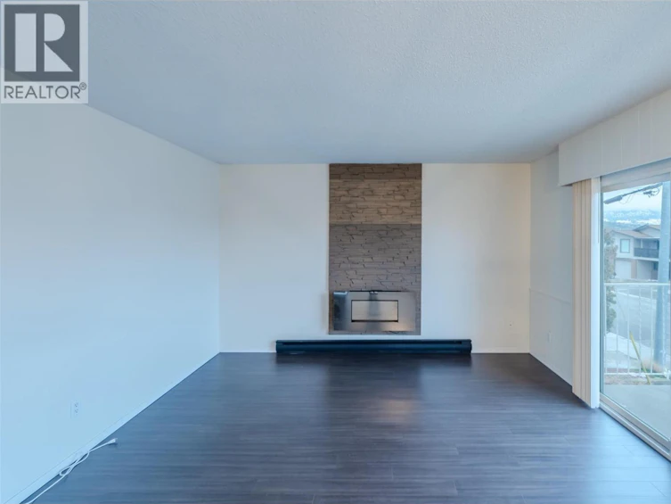 204-198 Roy Avenue, Penticton, BC, V2A 3M9 - 12
