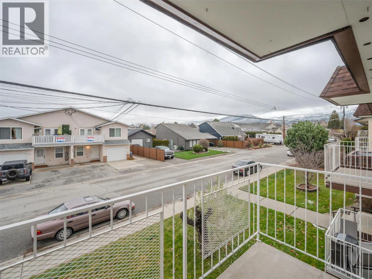 204-198 Roy Avenue, Penticton, BC, V2A 3M9 - 23