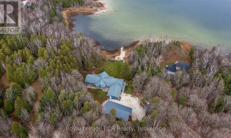 123 Lakeview Road