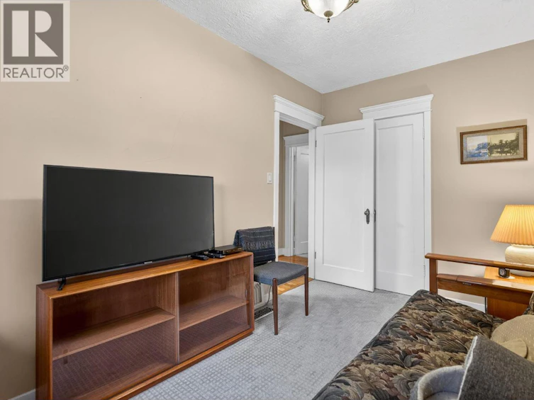 1774 N Highland Drive, Kelowna, BC, V1Y 4L2 - 32