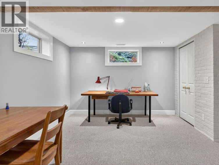 1774 N Highland Drive, Kelowna, BC, V1Y 4L2 - 45