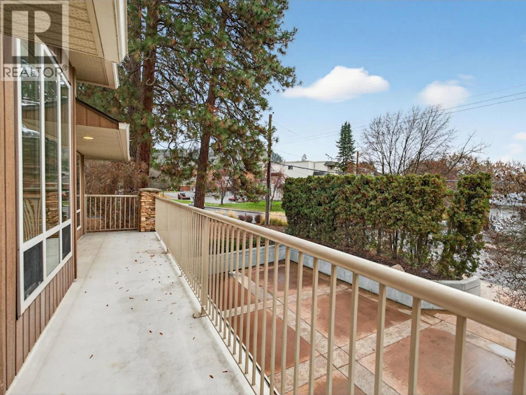 1774 N Highland Drive, Kelowna, BC, V1Y 4L2 - 73