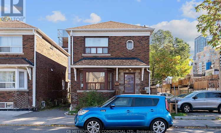15-17 Augusta Avenue