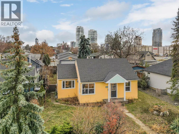 541 Okanagan Boulevard, Kelowna, BC, V1Y 7K9