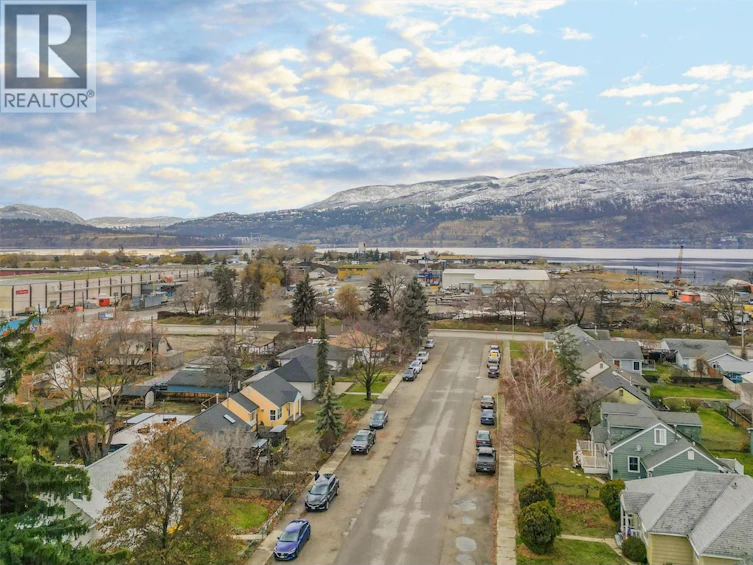 541 Okanagan Boulevard, Kelowna, BC, V1Y 7K9 - 31