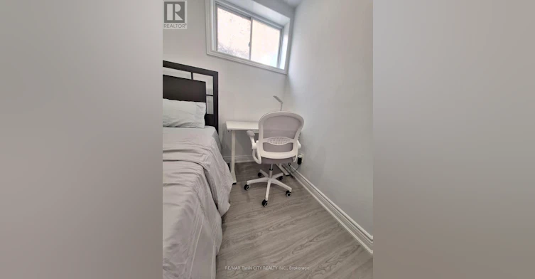 15 Spring Creek Street, Kitchener, ON, N2A 0G3 - 17