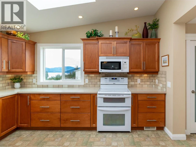 65-1510 Trans Canada Highway, Sorrento, BC, V0E 2W0 - 47