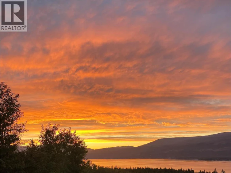 65-1510 Trans Canada Highway, Sorrento, BC, V0E 2W0 - 2
