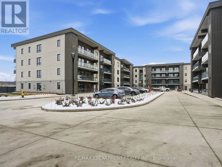 311 7549a Kalar Road, Niagara Falls, ON, L2H 3W6 - 2