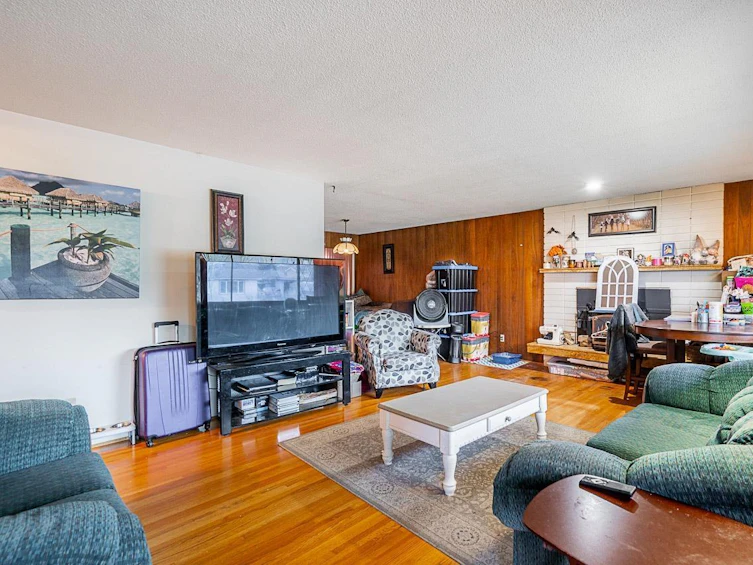 45596 West Lewis Avenue, Chilliwack Proper, Chilliwack, BC, V2P 3C6 - 2