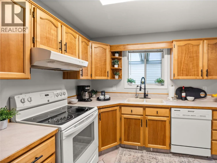 23-3096 South Main Street, Penticton, BC, V2A 8C1 - 5